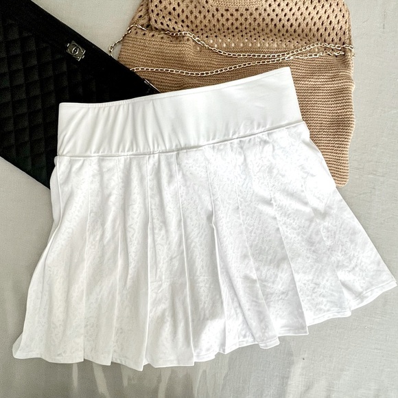 Prince Match Pleated Tennis Skort - Picture 2 of 15